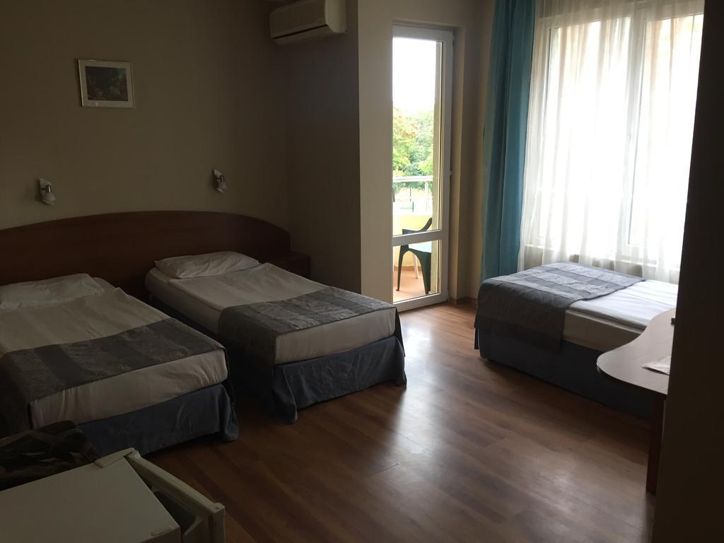 Hotel Family Lazuren Briag 3*