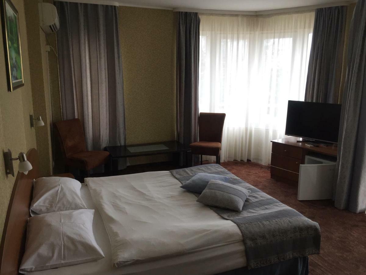 Hotel Family Lazuren Briag 3*