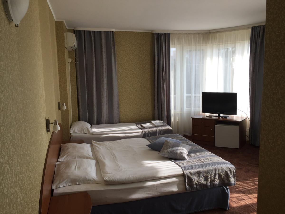 Family Lazuren Briag Hotel 3*
